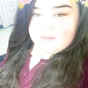 Meet your Posher, Lucinda